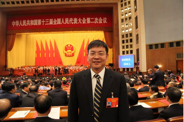 【兩會訪談】張紅偉代表：實現(xiàn)新能源汽車用電池鋁箔中國造